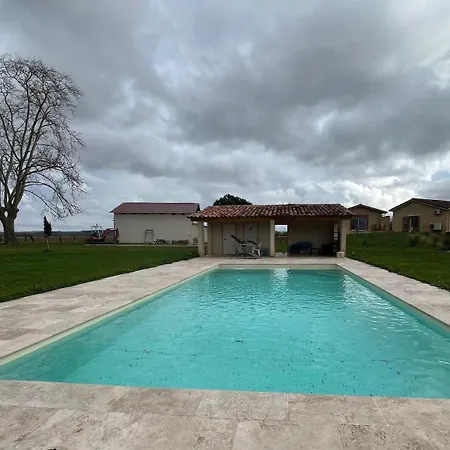 Сasa de vacaciones Les Vabres - Ancienne Ferme Rénovée Piscine Pétanque