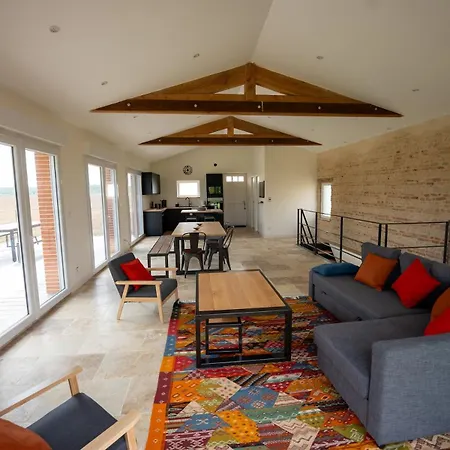 Les Vabres - Ancienne Ferme Renovee Piscine Petanque Coufouleux